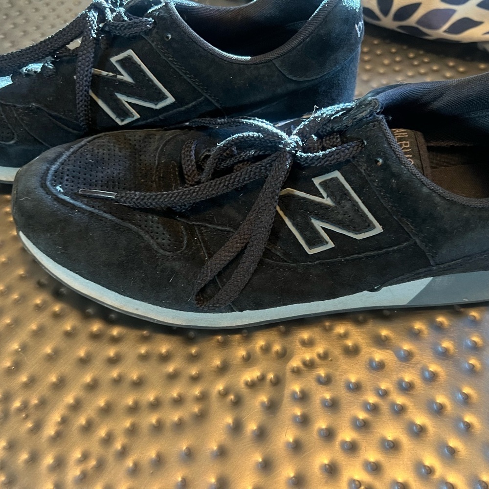 New Balance Black Athletic Shoes Mens Size 12 - Picture 3 of 6